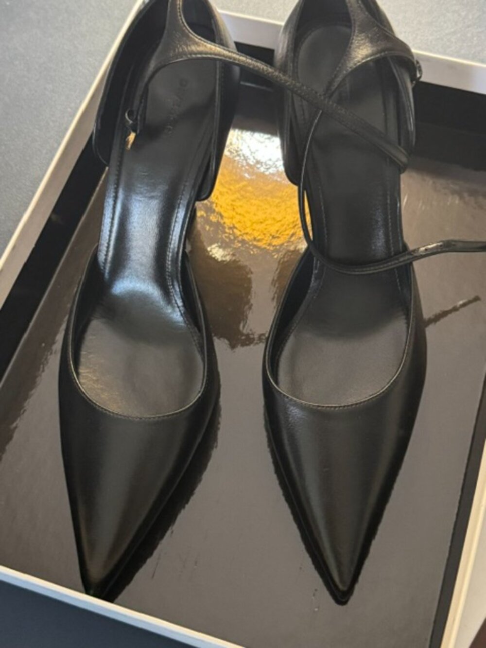 Givenchy Show Stalking Pump - Black